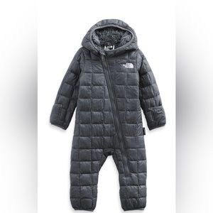 NWT The North Face Thermoball Eco winter suit. Gray, size 12-18 months. So cute!